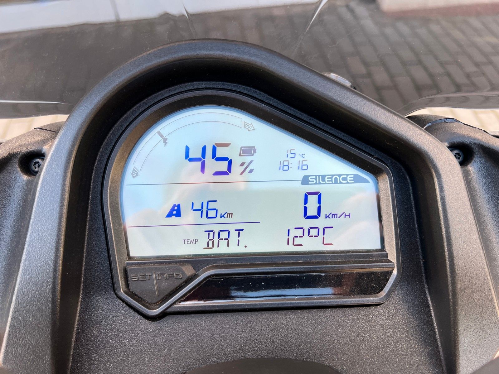 Fahrzeugabbildung Silence S01 Plus Connect Grey L3e