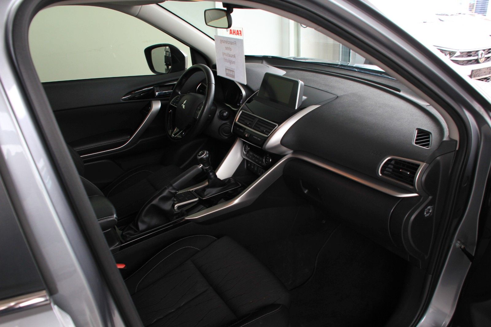 Fahrzeugabbildung Mitsubishi Eclipse Cross Intro Edition 2WD