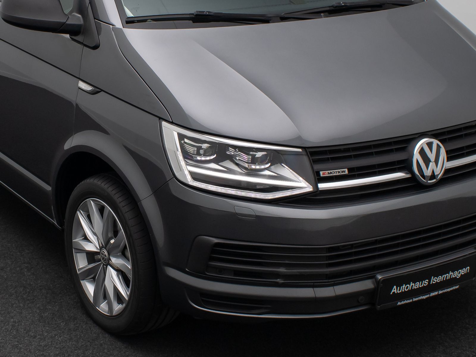 Fahrzeugabbildung Volkswagen T6 Multivan PDC Standhzg Sitzhzg Navi 7Sitz