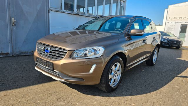 Volvo XC60 D3 Momentum Geartronic*PANORAMA-DACH