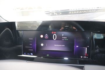 Fotografie des Opel Astra Plug-In-Hybrid GS Line
