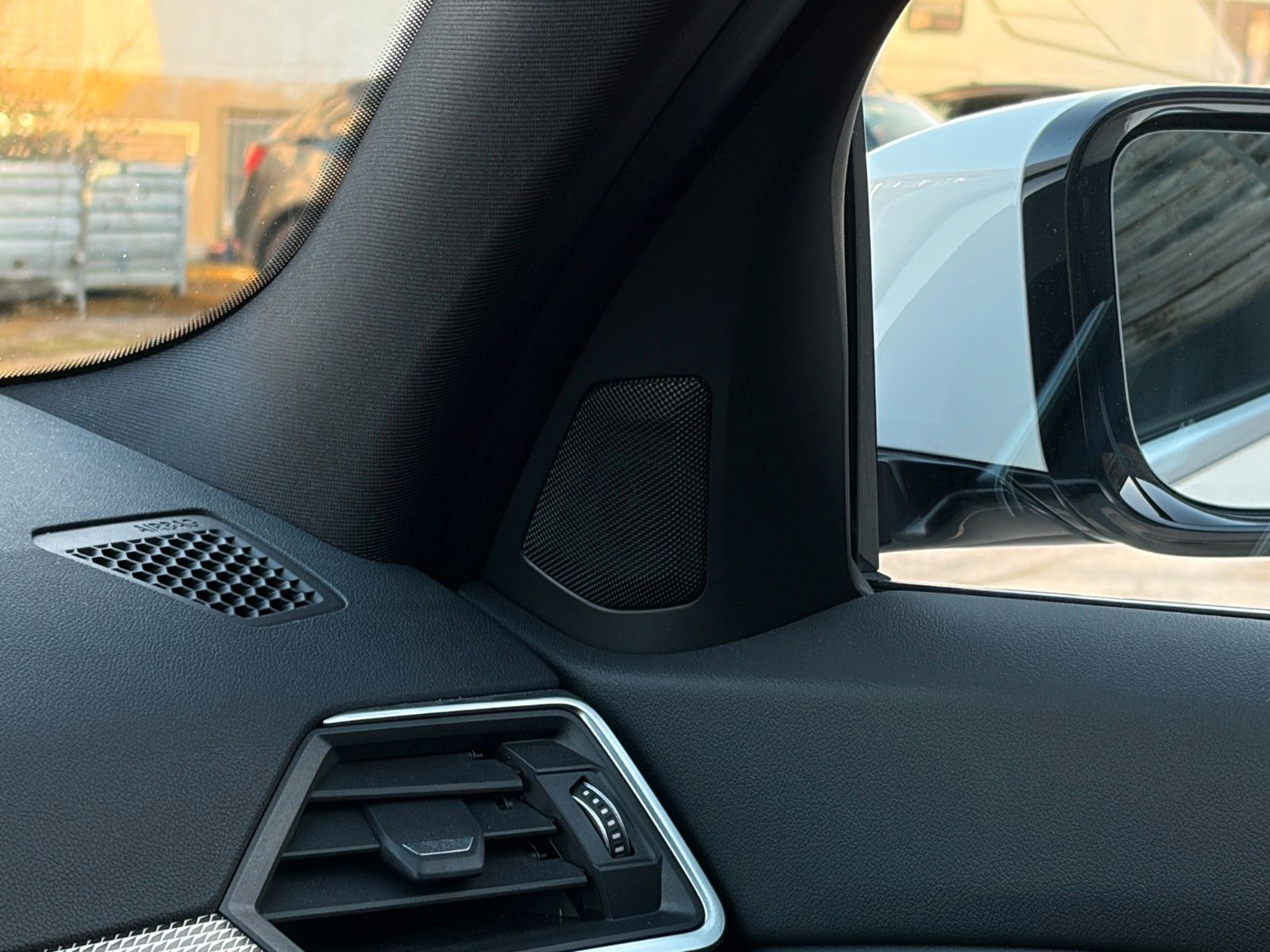 Fahrzeugabbildung BMW 320e G21 Touring M Sport Galvanik Akustik HiFi