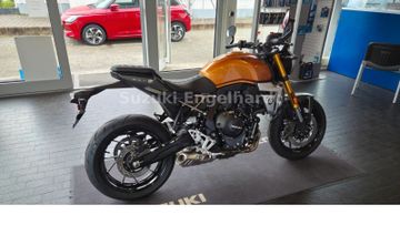 Suzuki GSX 8T
