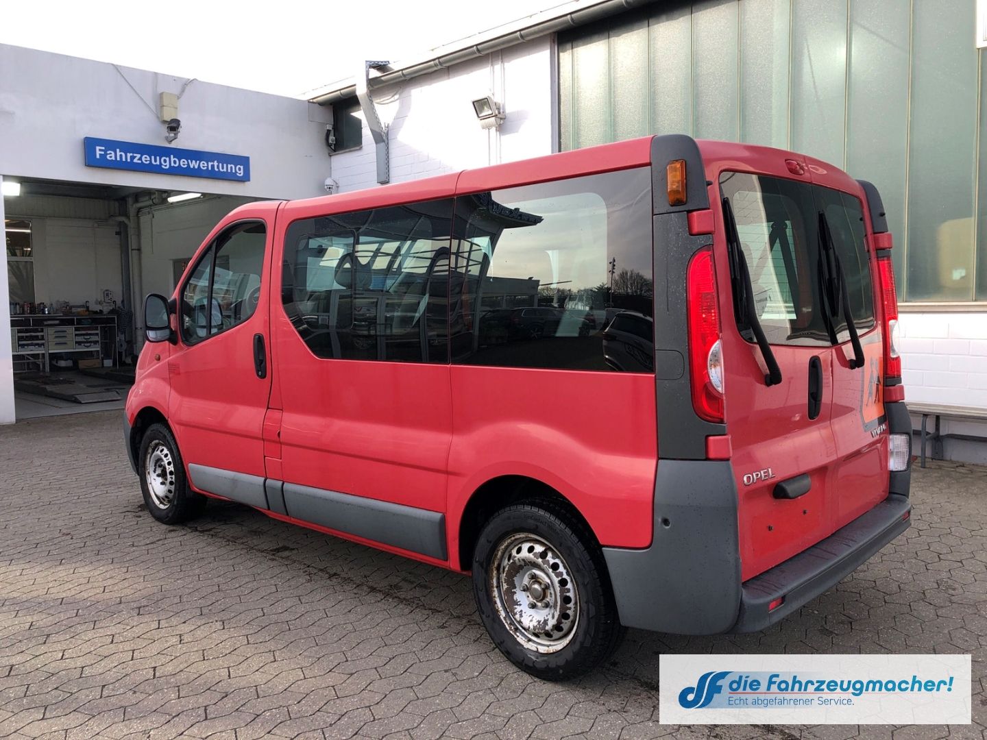 Fahrzeugabbildung Opel Vivaro 8050