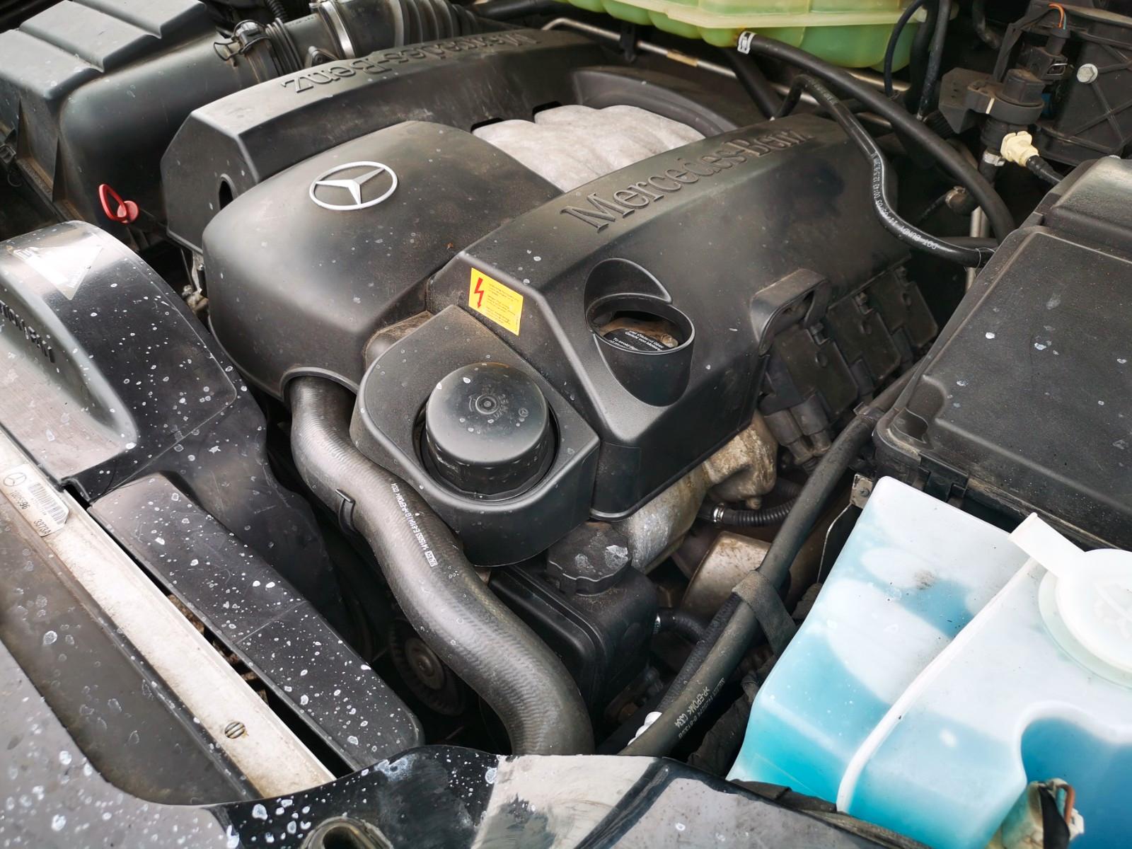 Mercedes-Benz ML350 2004 — photo 14