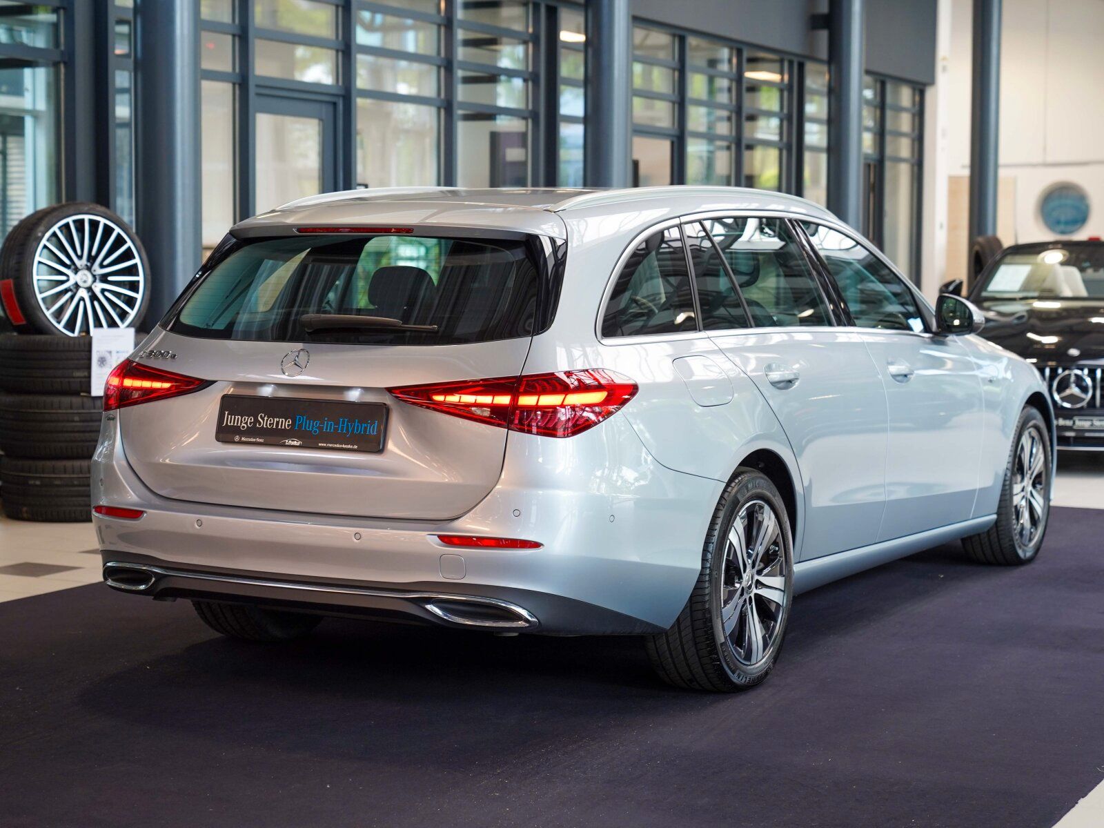 Mercedes-Benz C 300 e T AVANTGARDE Anhängevorrichtung CarPlay imagem 3