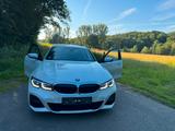 BMW 330 d M Sport Head-Up  Vollausstattung Innovatio - BMW 330 330d mit Diesel-Antrieb
