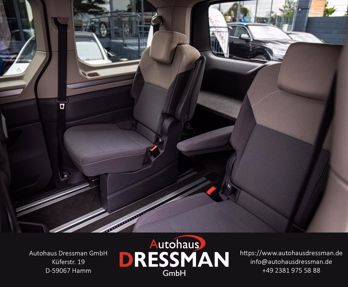 Volkswagen T7 Multivan 1.5 TSI Life PANO NAVI RFK STANDHZG