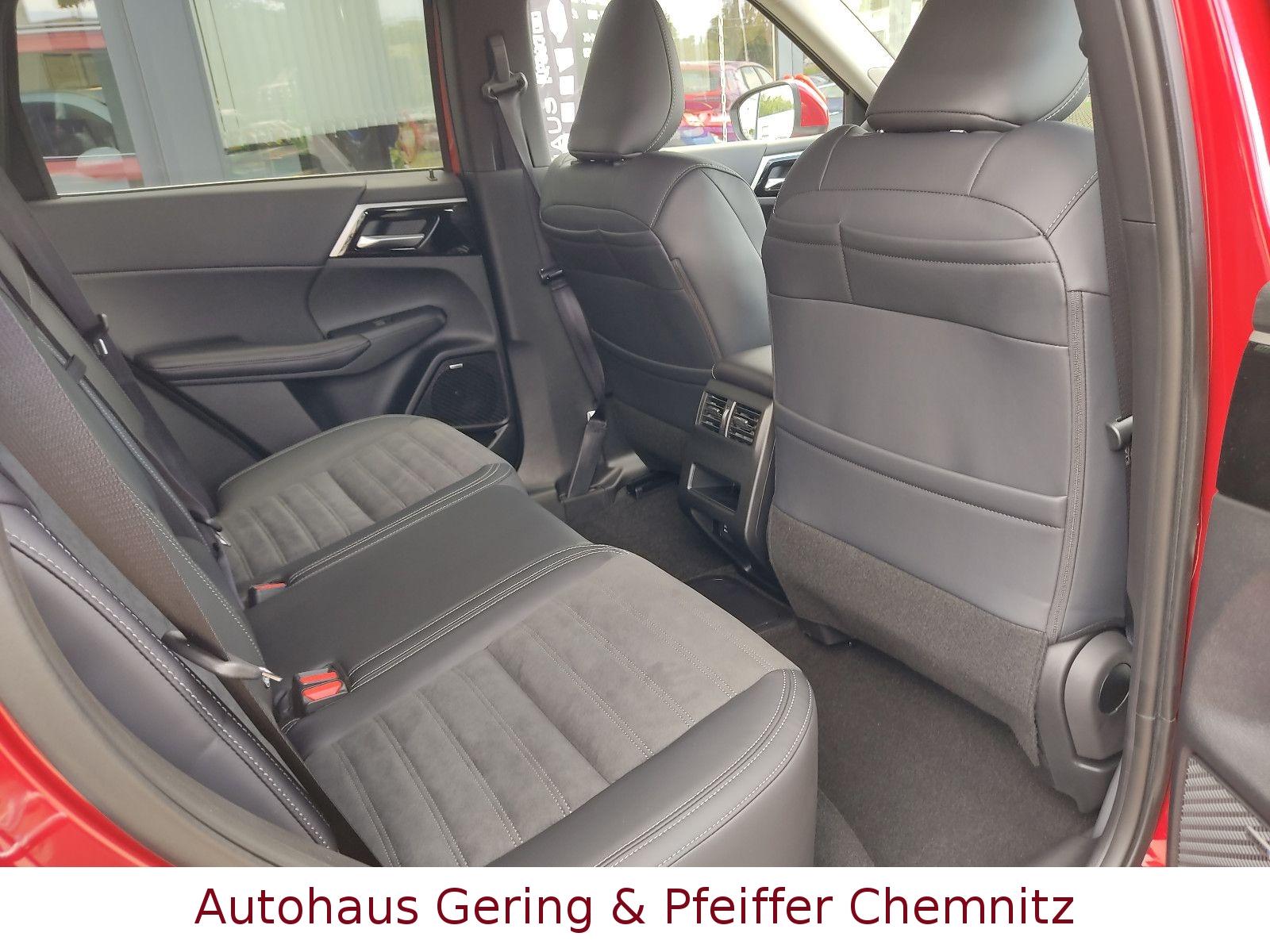 Mitsubishi Outlander PHEV Plug-in Hybrid Intro Edition