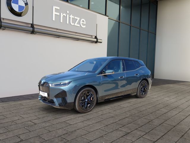 BMW iX 40 xDrive Sportpaket LASER+NAVI+KLIMAAUTO+SHZ