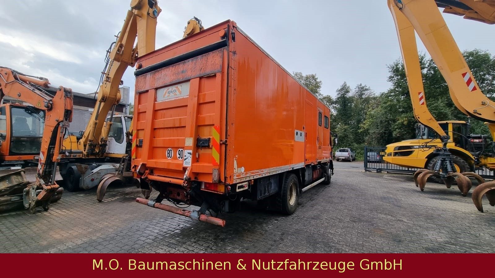 Fahrzeugabbildung Renault Premium 250 DCI / Mannschaftswagen /