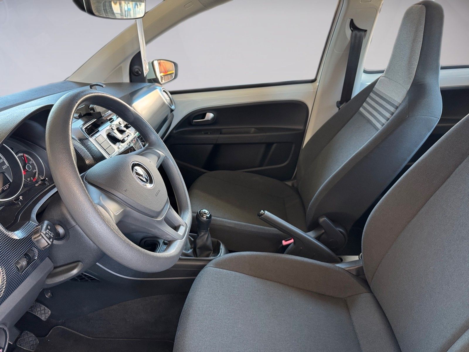 Fahrzeugabbildung Volkswagen up! move up! 1.0 MPI