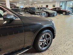 Fahrzeugabbildung Mercedes-Benz GLC 300 d 4Matic *AMG-LINE* (DIGITAL/CAM/DAB/LED
