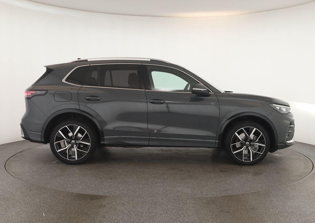 Volkswagen Tiguan 2.0 TDI 4M DSG R-Line Leder Pano Navi 360