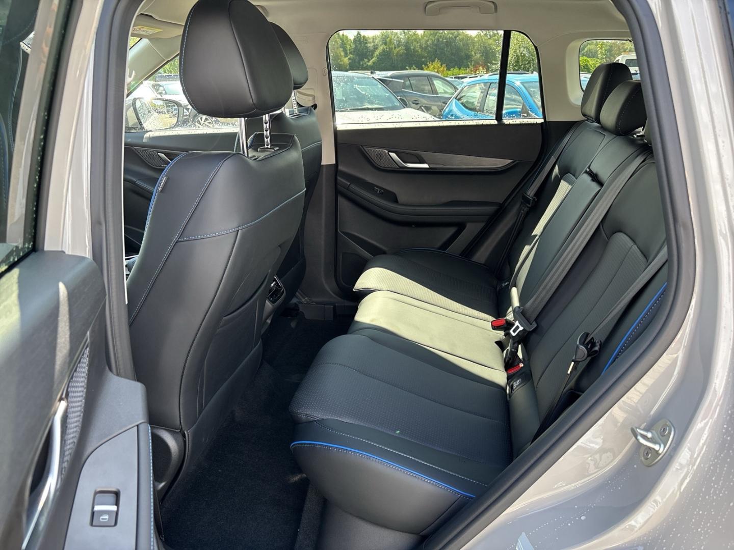 JAECOO J5 EV Exclusive  / PANO / LM 18'' / LEDER / SITZ