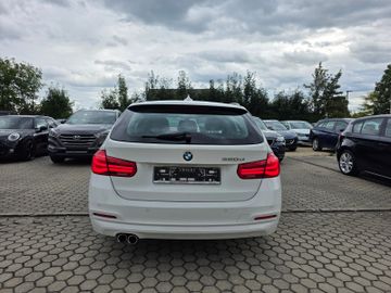 BMW 320 - 4