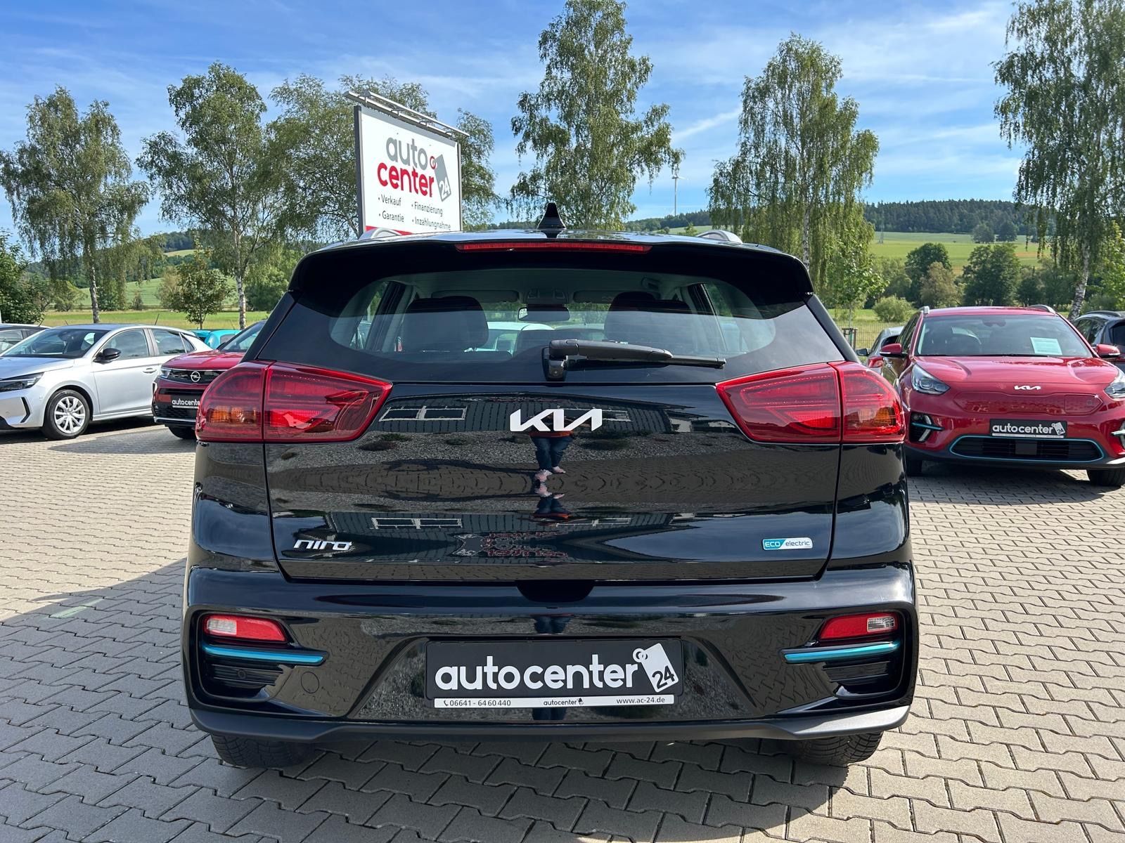 Fahrzeugabbildung Kia e-Niro Vision°1.Hand°SOH 100%°Navi°Kamera°Leder°