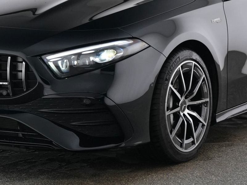 Fahrzeugabbildung Mercedes-Benz AMG A 35 4M PREMIUM+NIGHT+AHK+MULTIBEAM+AMBIENTE