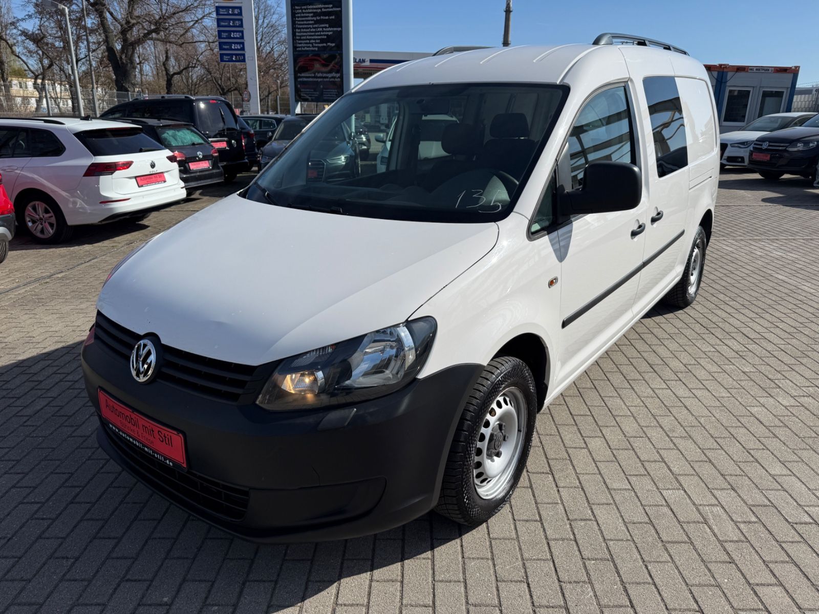 Volkswagen Caddy Maxi 5 SITZE AHK TEMPO KLIMA SHZ TÜV