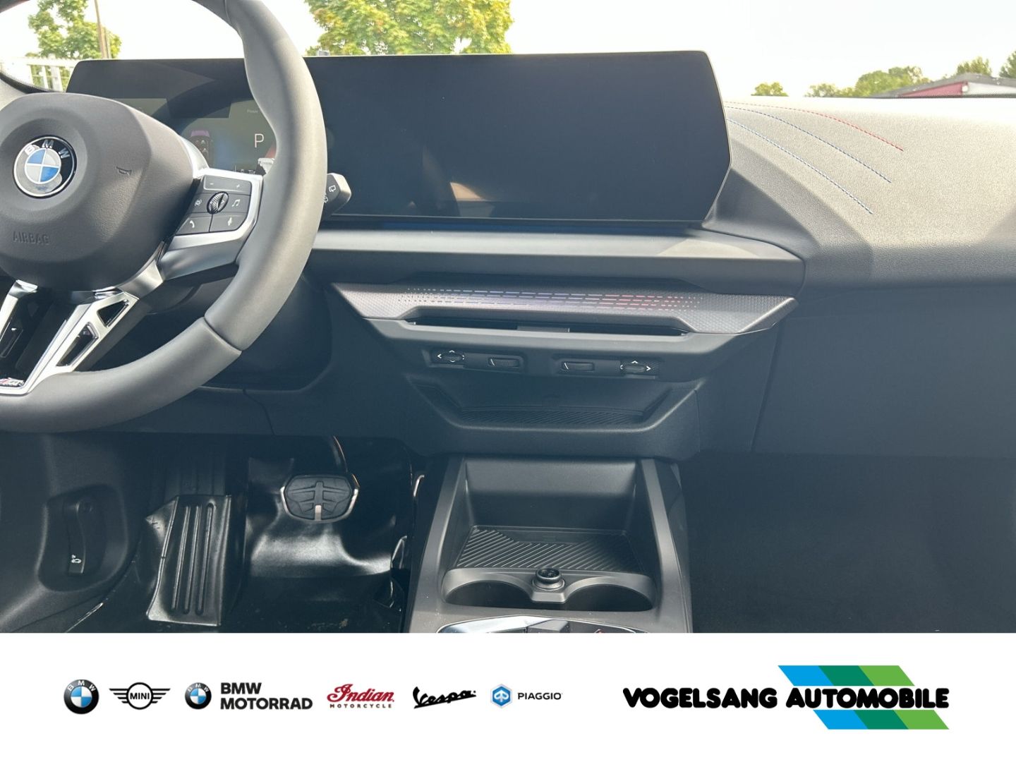 Fahrzeugabbildung BMW 116 i M Sport Park-Assistent Sportpaket Head-Up