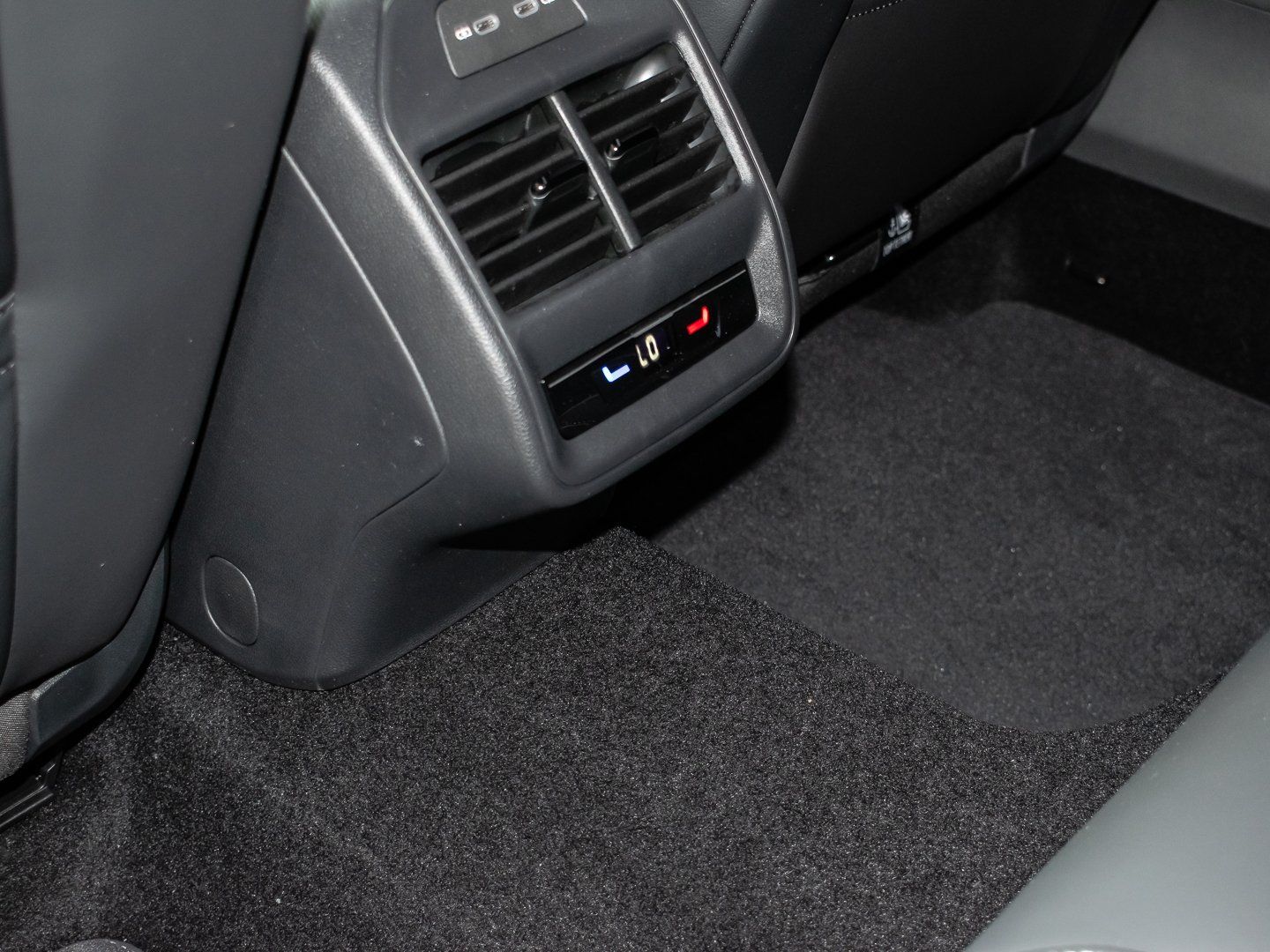 Volkswagen Passat - Bild 19
