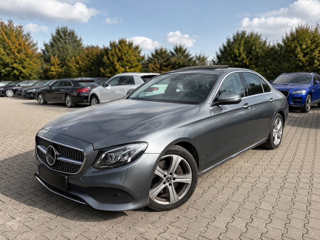 Image of Mercedes-Benz E 350