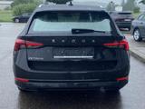 Skoda Octavia Combi 2.0 TDI DSG Style PANORAMA+AHK+HEA - Skoda Octavia: Allradantrieb