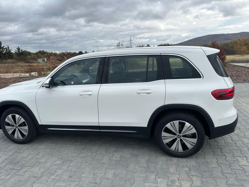 Mercedes-Benz EQB 250+ 
