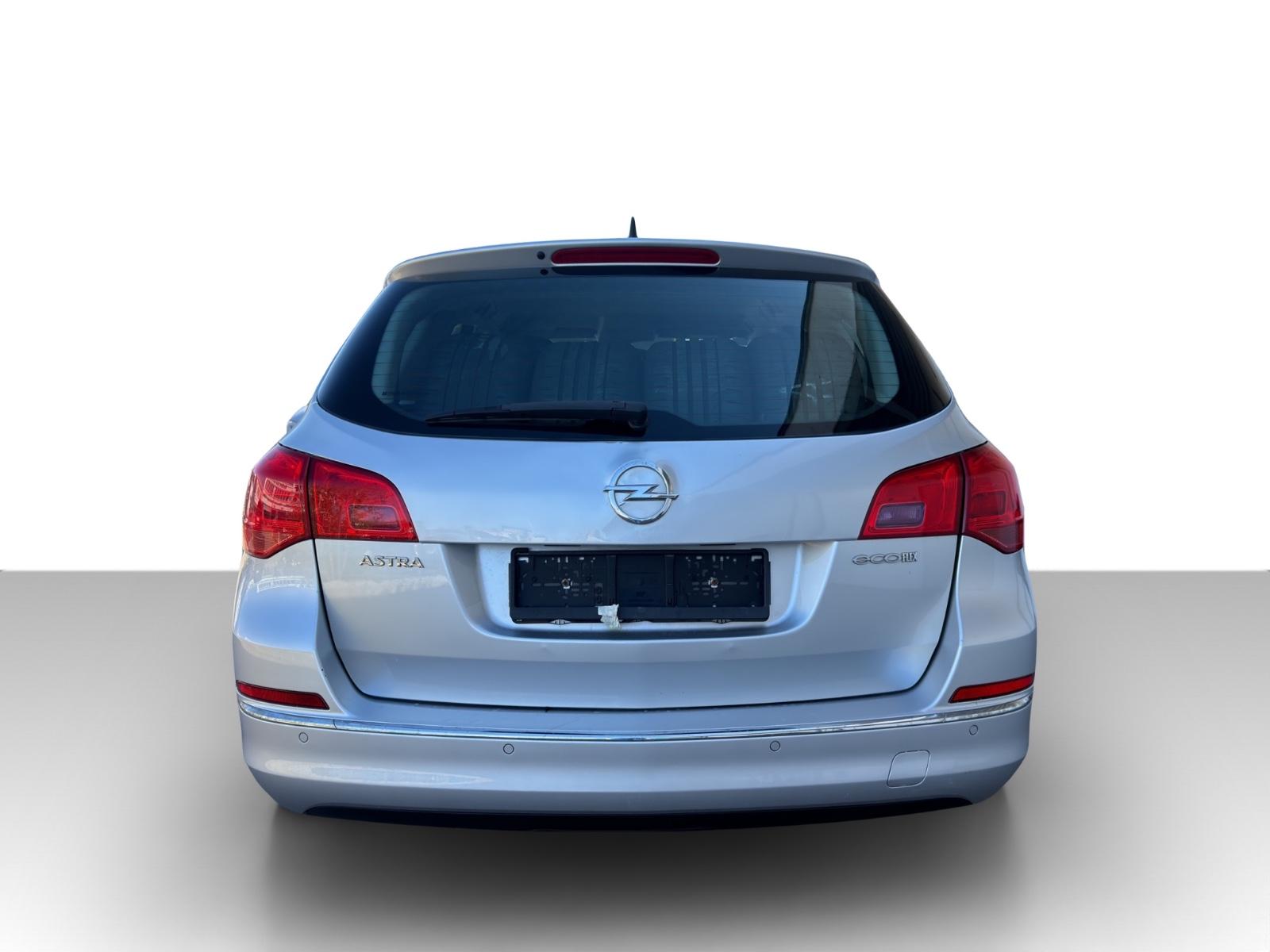 Opel Astra 2014 — engine 1.598 cm³, 136 HP (100kW)