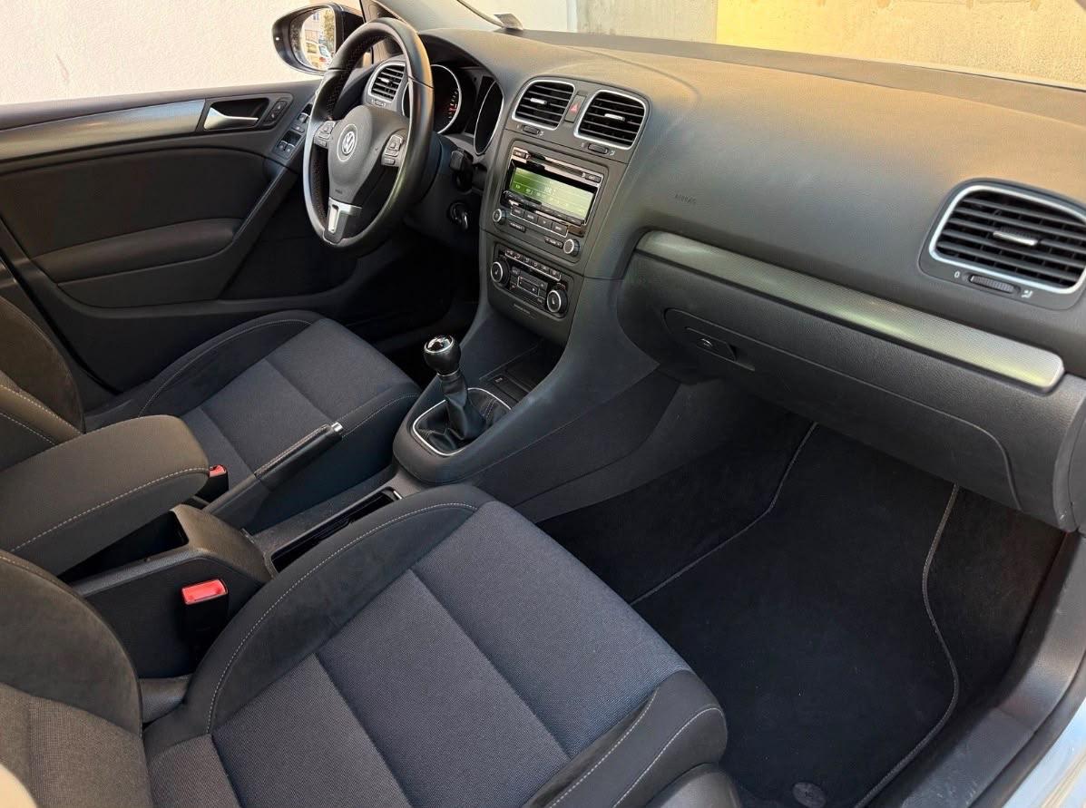 Volkswagen Golf 2011 — engine 1.197 cm³, 86 HP (63kW)