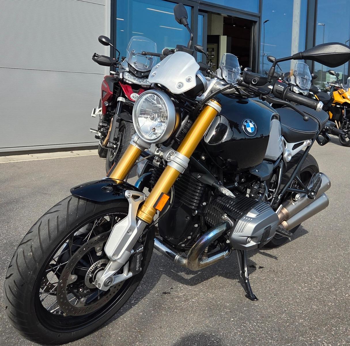 BMW R Nine T Akra, Öhlins..
