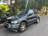 Mercedes-Benz ML 320 TÜV 11/26  1 Hand 4x4 - gebrauchte Mercedes-Benz ML 320 aus dem Jahr 1999