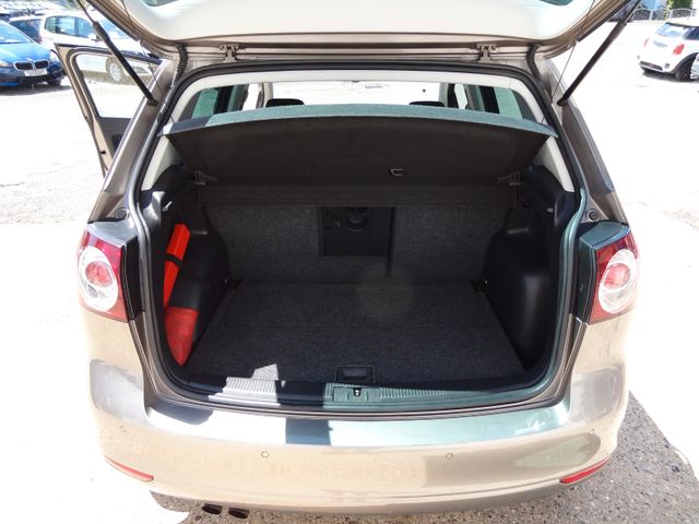 Fahrzeugabbildung Volkswagen Golf Plus Style/2.Hd/DSG/Klima/SitzH/Tempo/