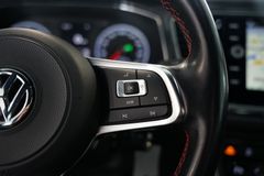 VW T-Roc 1.5 TSI Sport | Navi | App | ACC | AHK VW T-Roc 1.5 TSI Sport | Navi | App | ACC | AHK