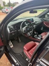 BMW X4 M40 M40i - - schwarze BMW X4 M40
