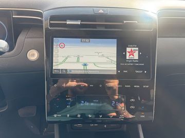 Hyundai TUCSON - 11