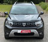 Dacia Duster II Celebration - Dacia Duster Celebration mit Benzin-Antrieb