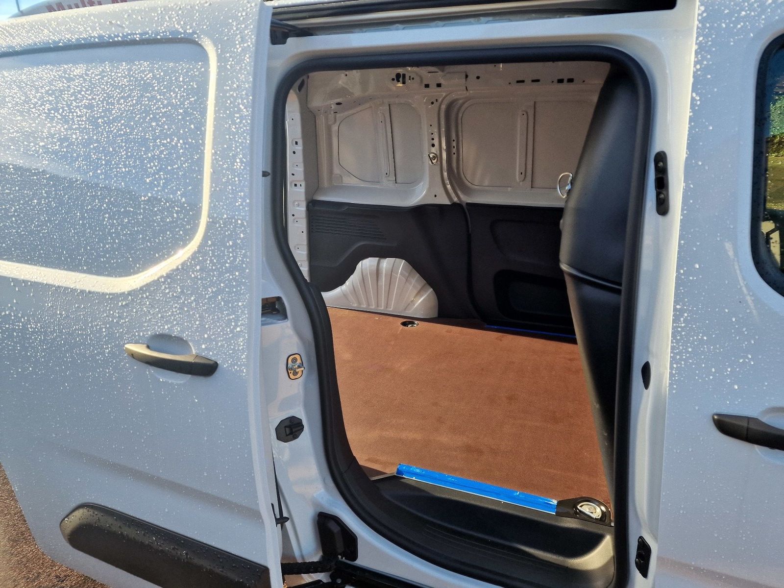 Fahrzeugabbildung Opel Combo E Cargo, Klima, Tempomat