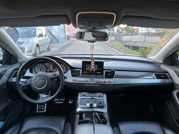 2012 AUDI S8 照片 10