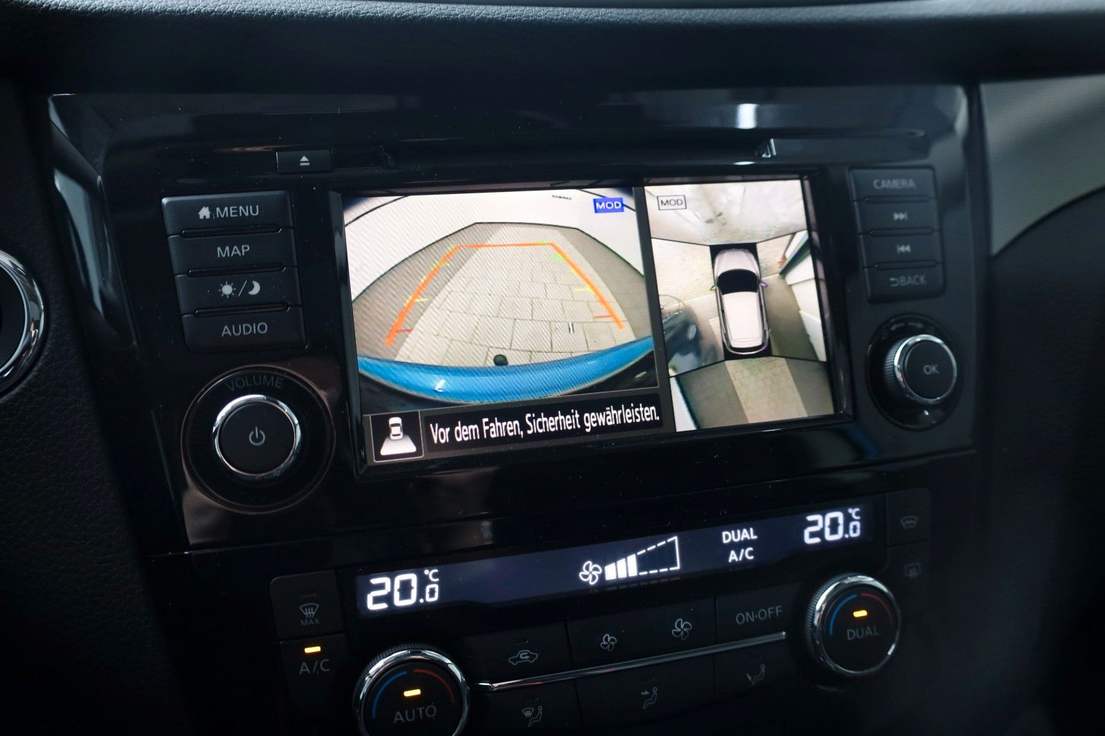 Fahrzeugabbildung Nissan Qashqai N-Connecta Navi,PanDach,360°,AHK,SR+WR