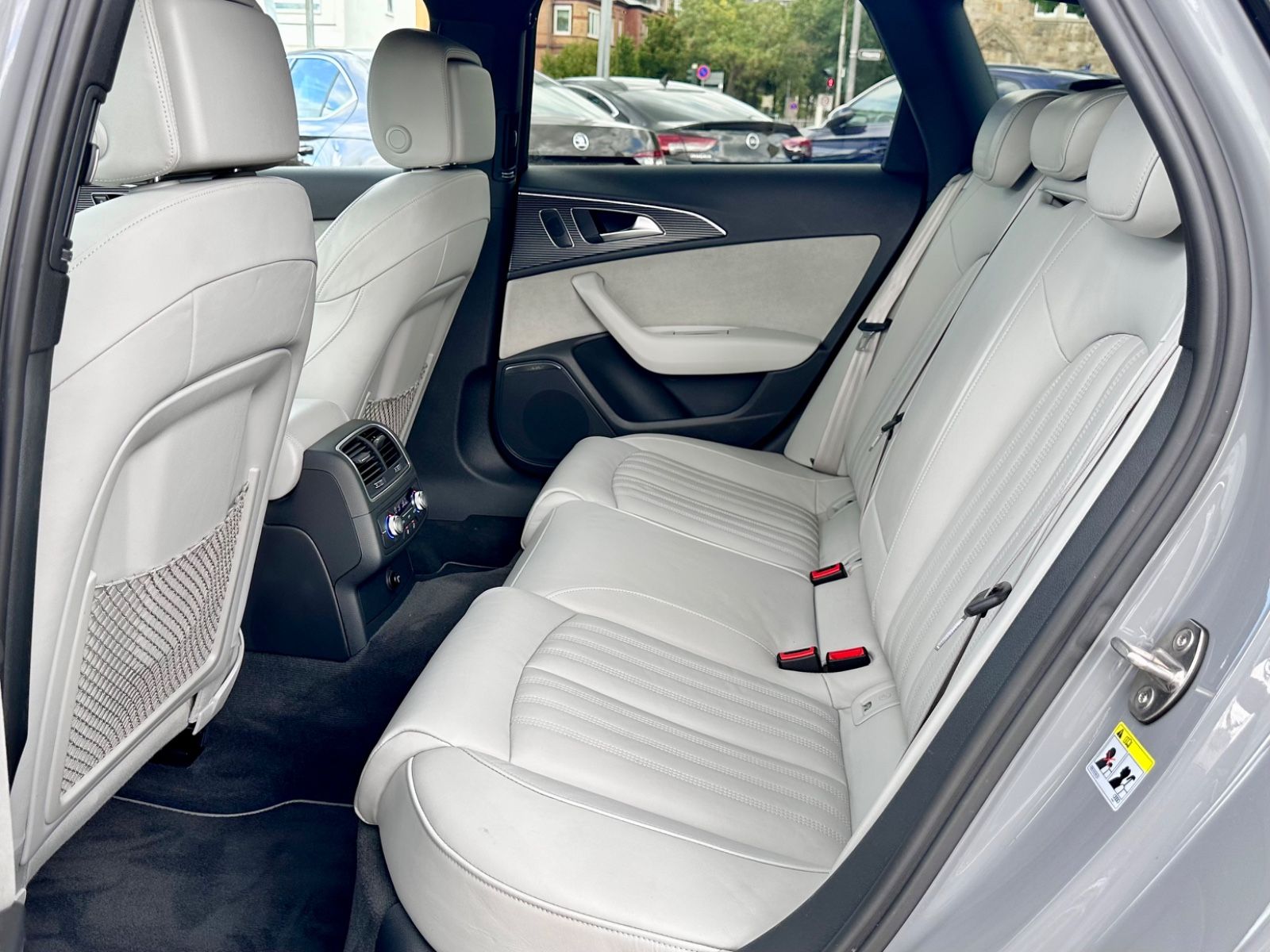 Fahrzeugabbildung Audi A6 AVANT 3.0 TDI QUATTRO COMPETITION CLEAN*2017*