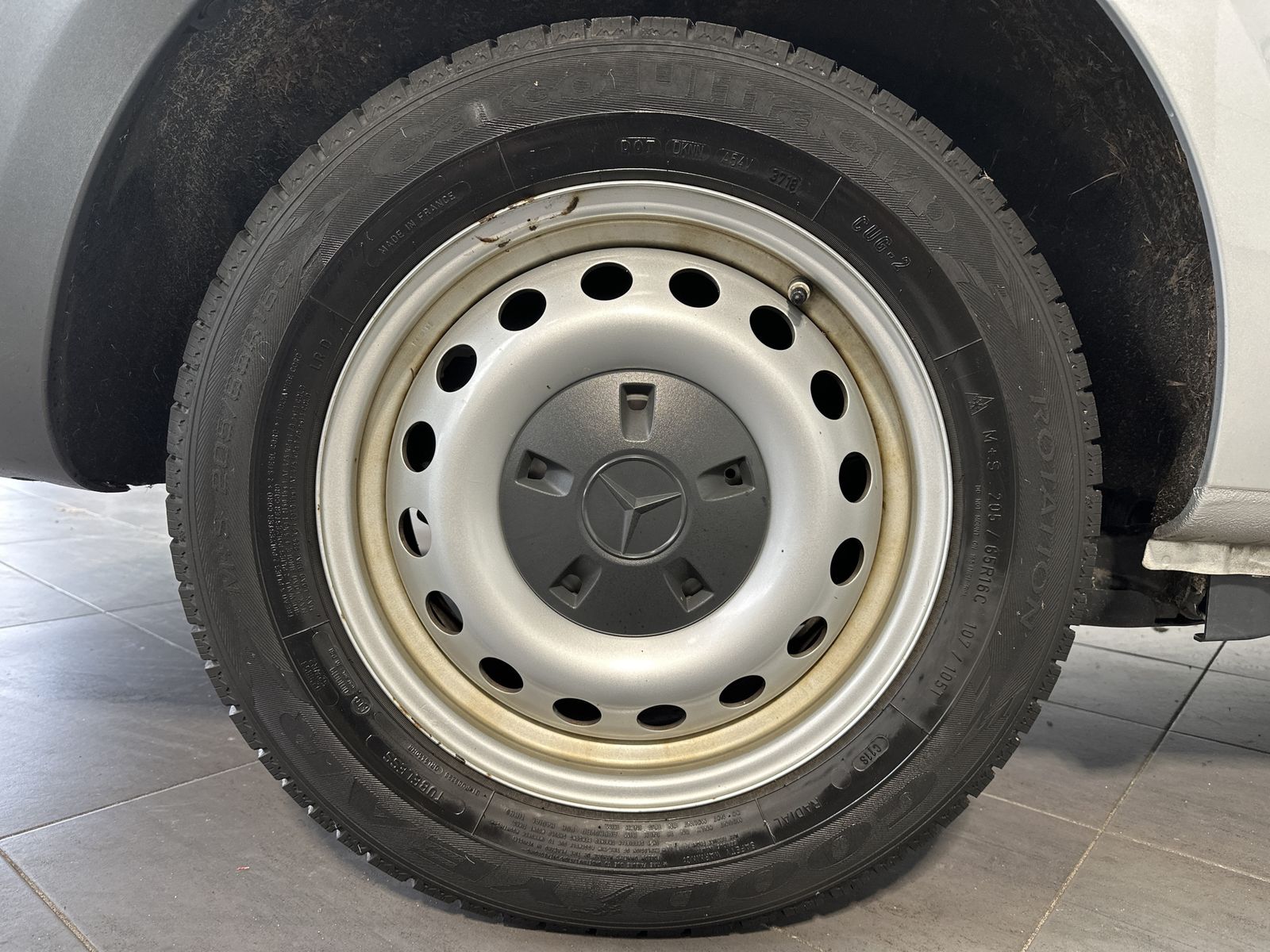 Fahrzeugabbildung Mercedes-Benz Vito 110 LangKAMERA+BLUETOOTH+SORTIMO+SHZ+TEMPOM