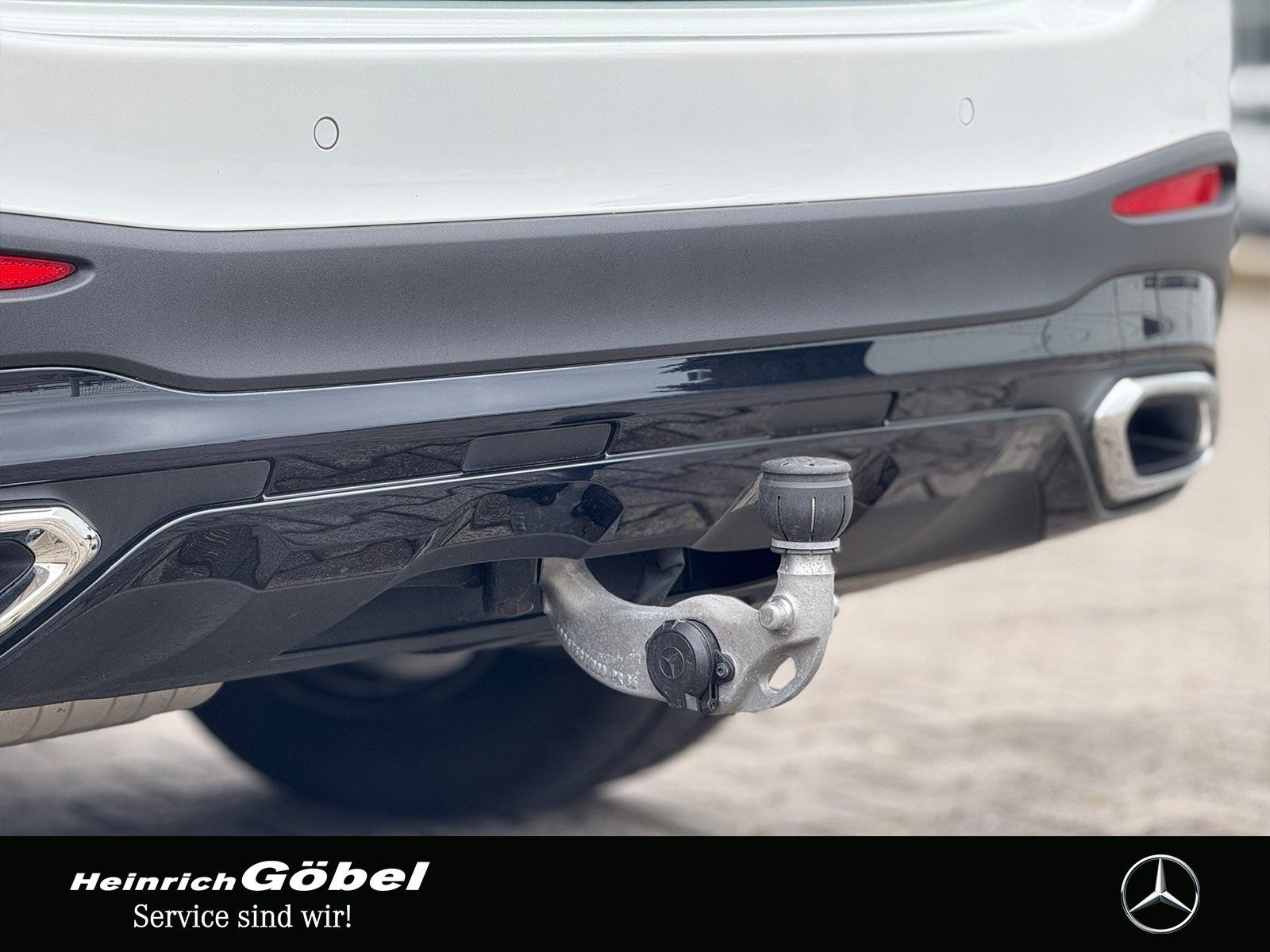 Fahrzeugabbildung Mercedes-Benz GLC 220 d 4M AMG*AHK*PANO*DISTRONIC*360°KAMERA