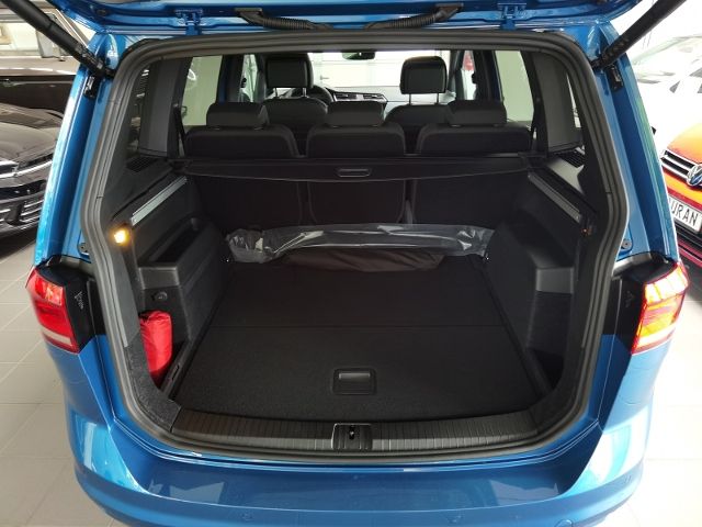 Touran 1.5 TSI ACTIVE NAVI AHK KAMERA DSG 7-Gang