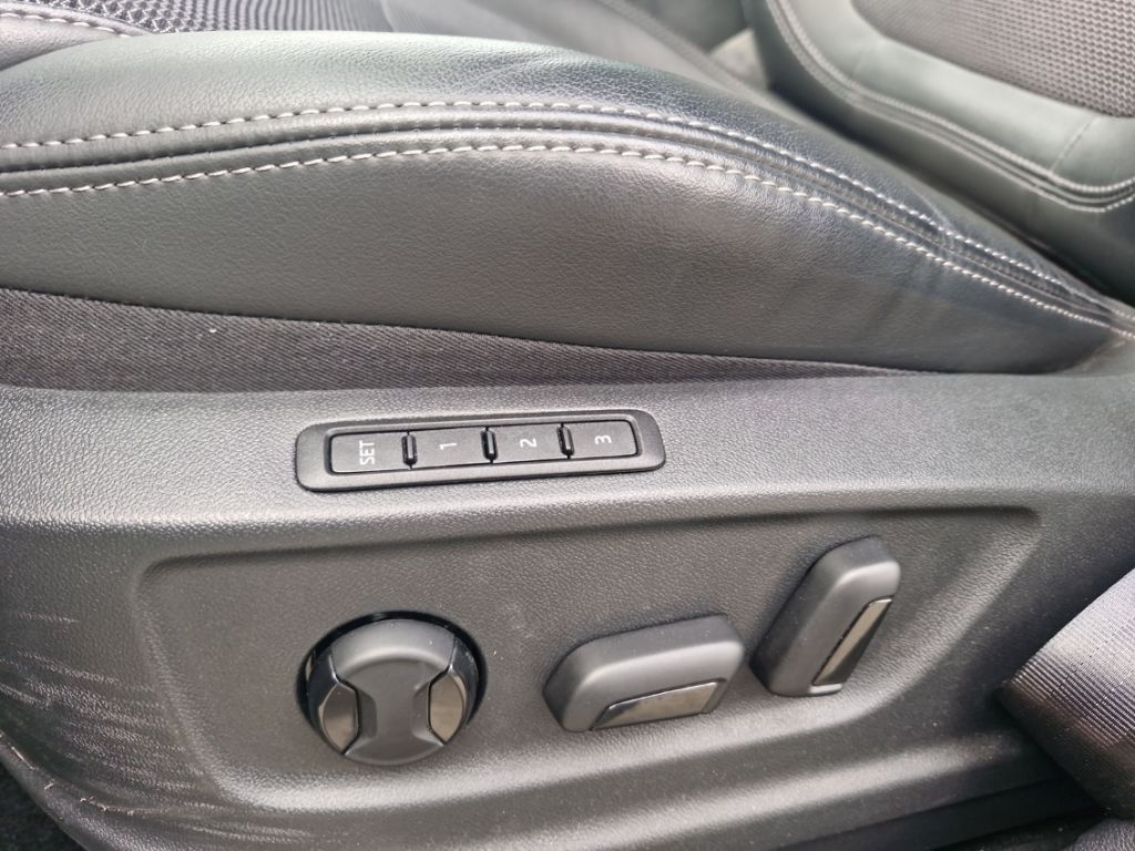 Skoda Kodiaq TDI DSG Style MatrLED ACC Canton Nav RKam foto 18