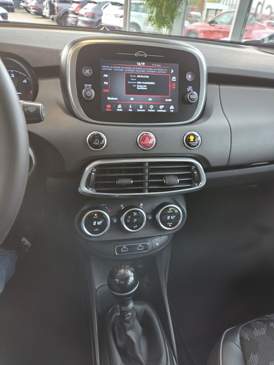 Fahrzeugabbildung Fiat 500X 1.6 MultiJet 96kW CROSS