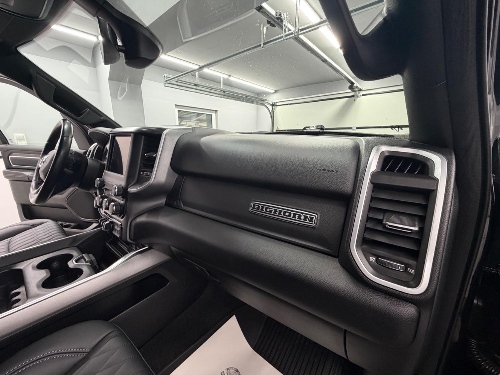 Dodge Ram 1500 5.7 V8 4X4 BigH QuadC*Lv2*Night Edition, миниатюра 19