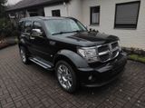 Dodge Nitro SXT - Dodge Nitro: Schwarz