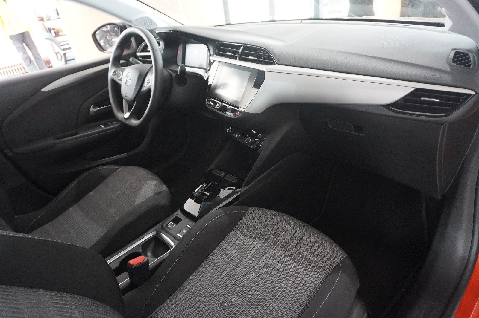 Fahrzeugabbildung Opel Corsa-e F EDITION 7KW NAVI/VIRT/TEMP/DAB/WÄRMEP.