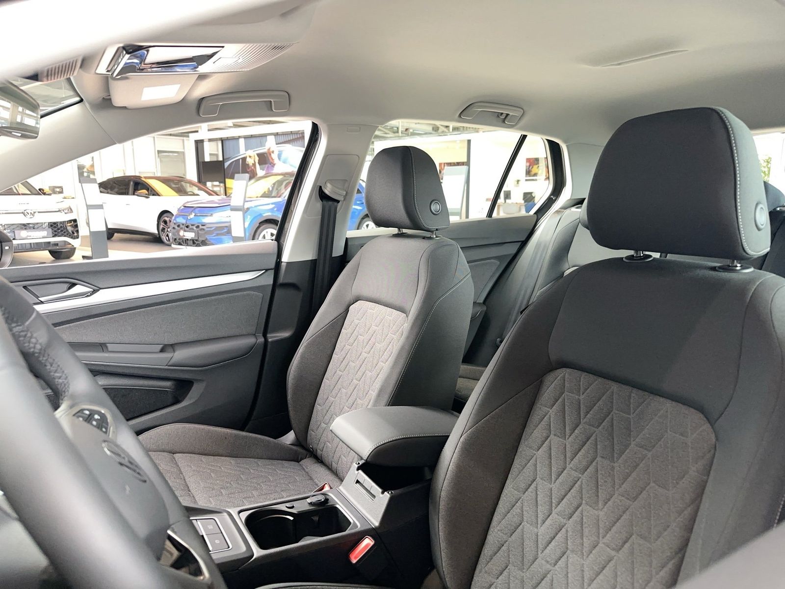 Volkswagen Golf - Bild 10